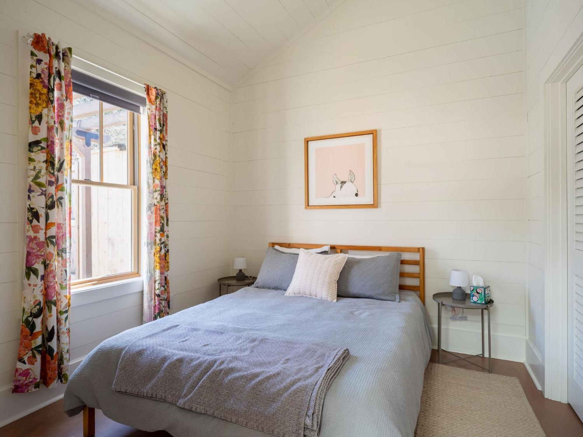 Queen City Bungalow & Cottages Burlington Esterno foto